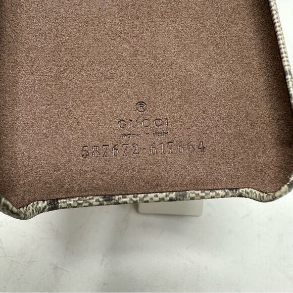 GUCCI GG Supreme Leather iPhone X Phone Case NWT - Picture 8 of 8